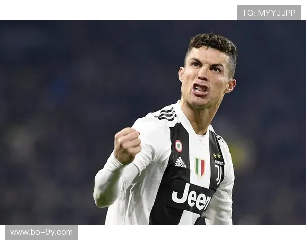 以C罗为核心呈现足球动画里跨越逆境追梦奔向荣耀的温暖感人之旅