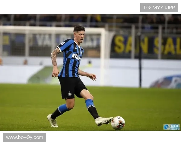 足球巴斯托尼卡片解析与价值评估 深度探讨收藏热潮背后的市场趋势